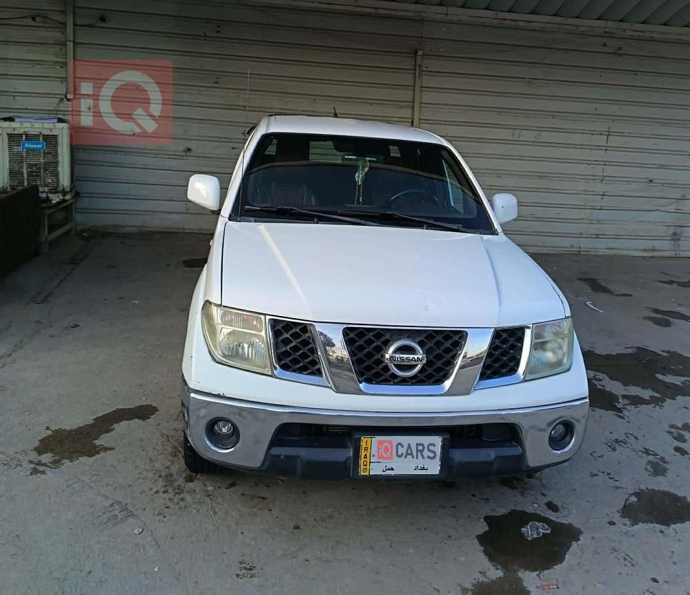 نيسان نافارا